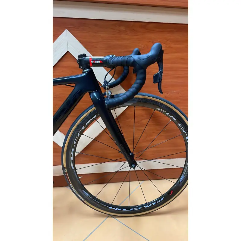 Fulcrum 4 hot sale carbon disc