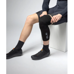 Alè Seamless Knee Pads Black