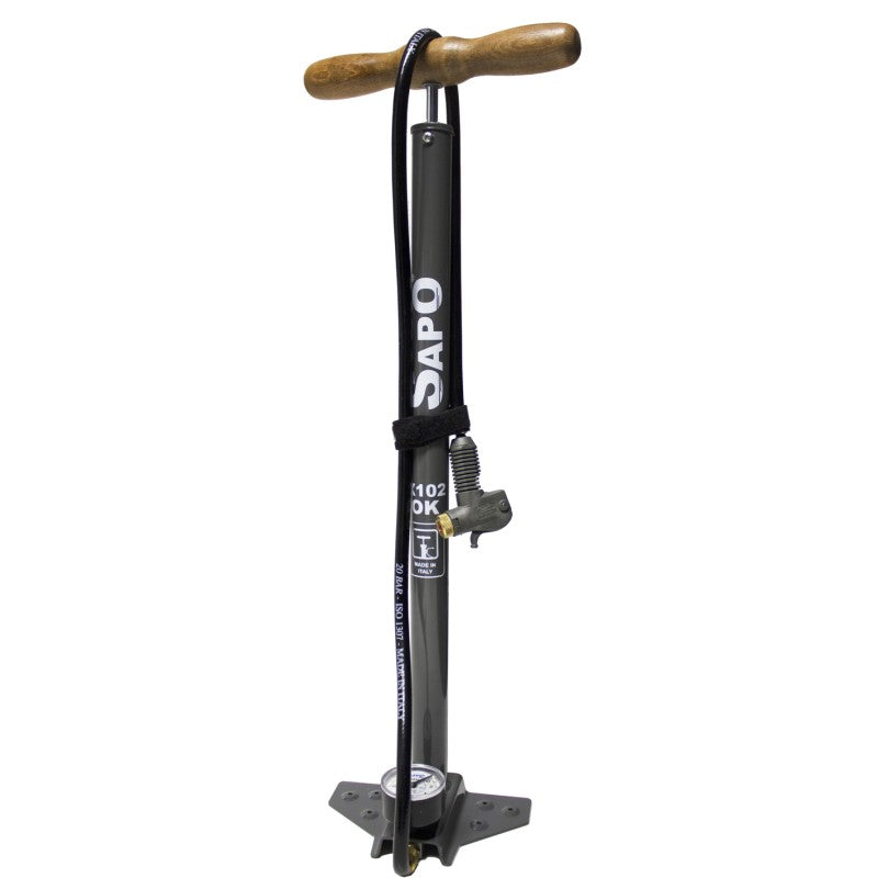 Sapo Pompa da pavimento X102 OK con manometro 50mm e raccordo a leva nera c/impugnatura color legno 12 bar / 180 psi