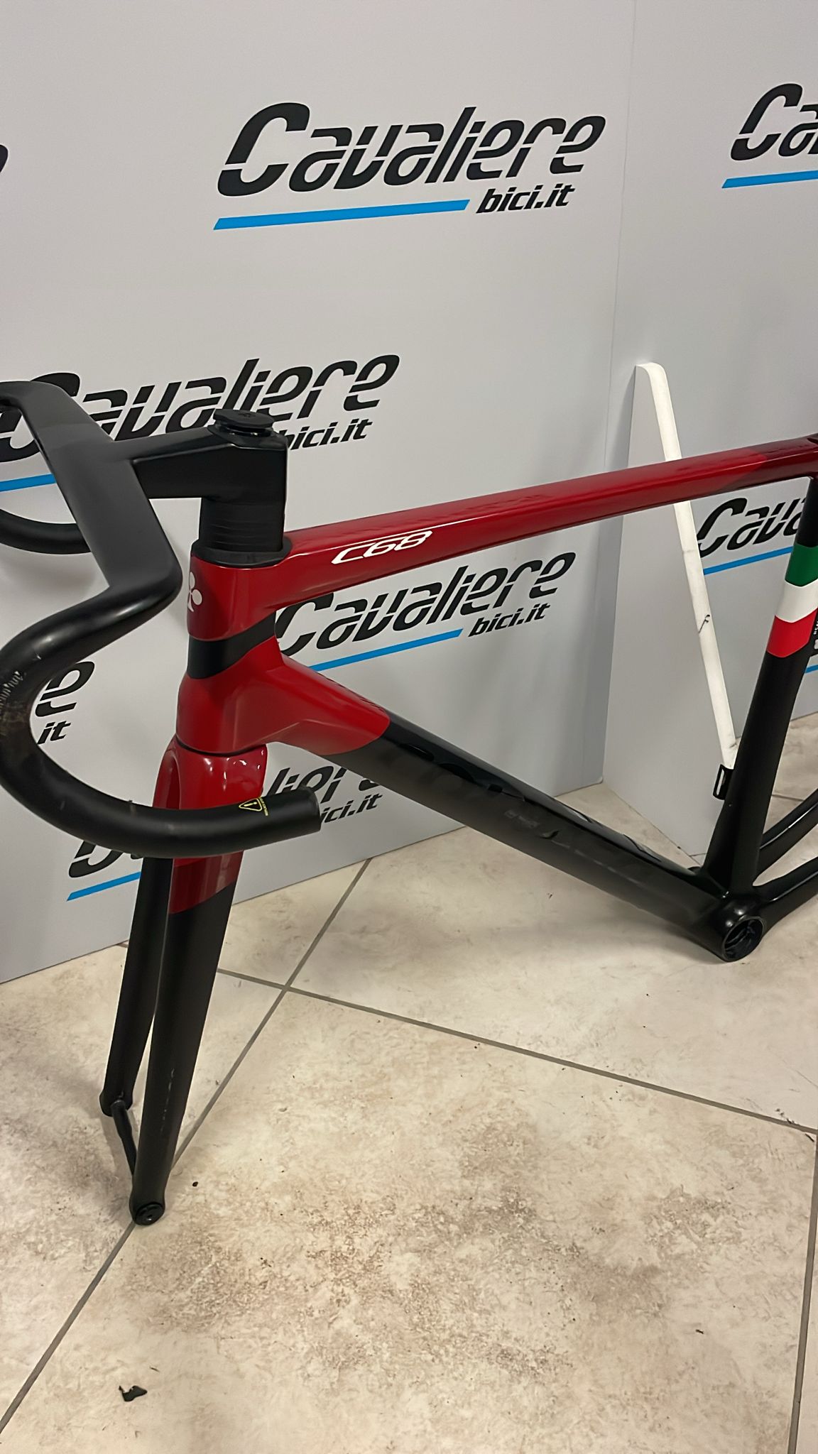 Colnago Telaio C68 Disc HRRD + Manubrio CC.01 - SEMINUOVO