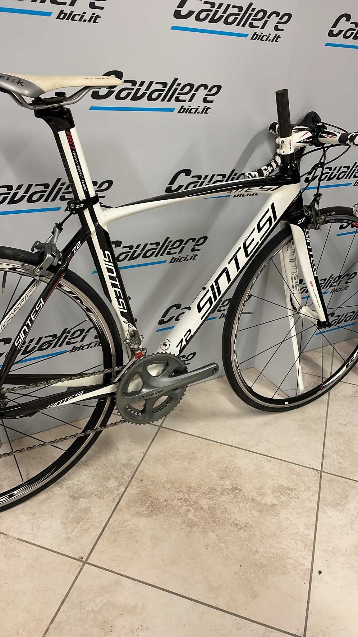 Sintesi Bici Z2 - Shimano Ultegra 6700 10v - Fulcrum Racing 3 - SEMINUOVA