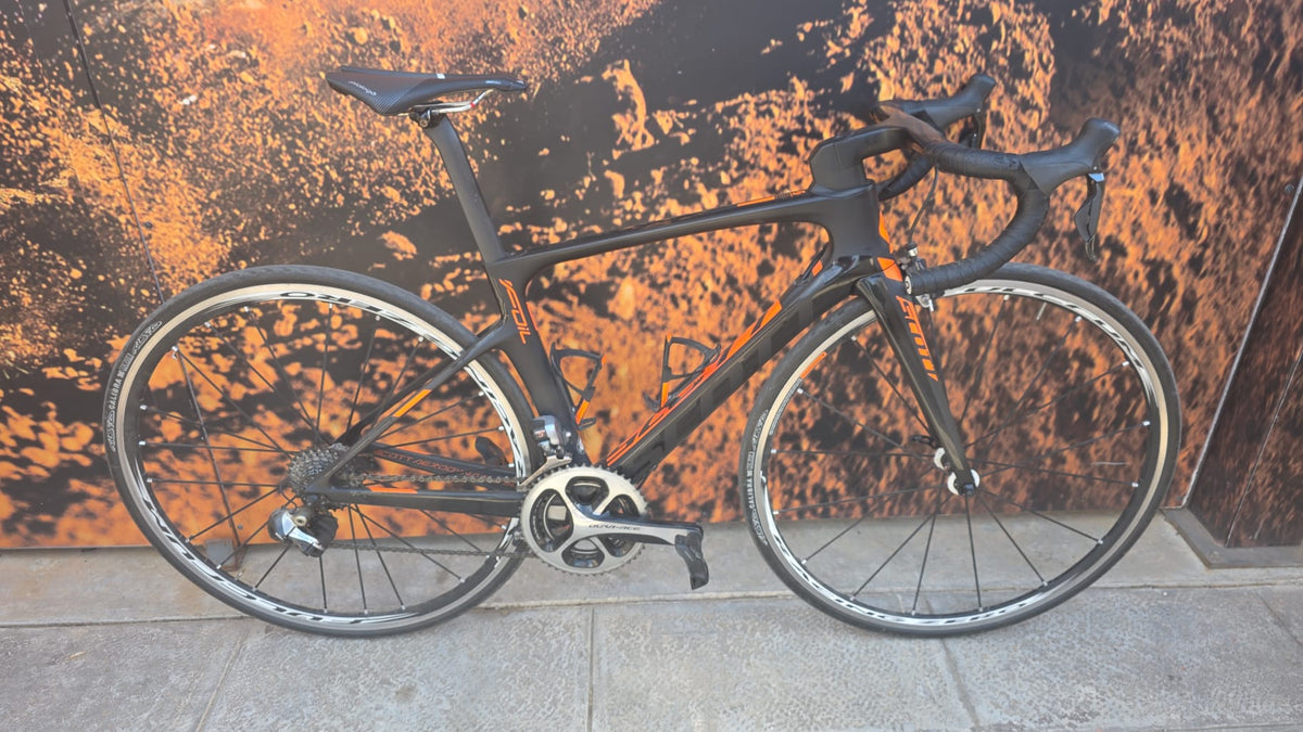 Calibre Road Bike - Shimano Ultegra 11S - Trimax 35 Semi-new